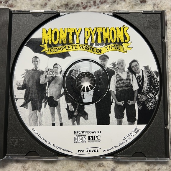 Monty Python collectible CD-Rom Set with Booklet - Picture 3 of 12